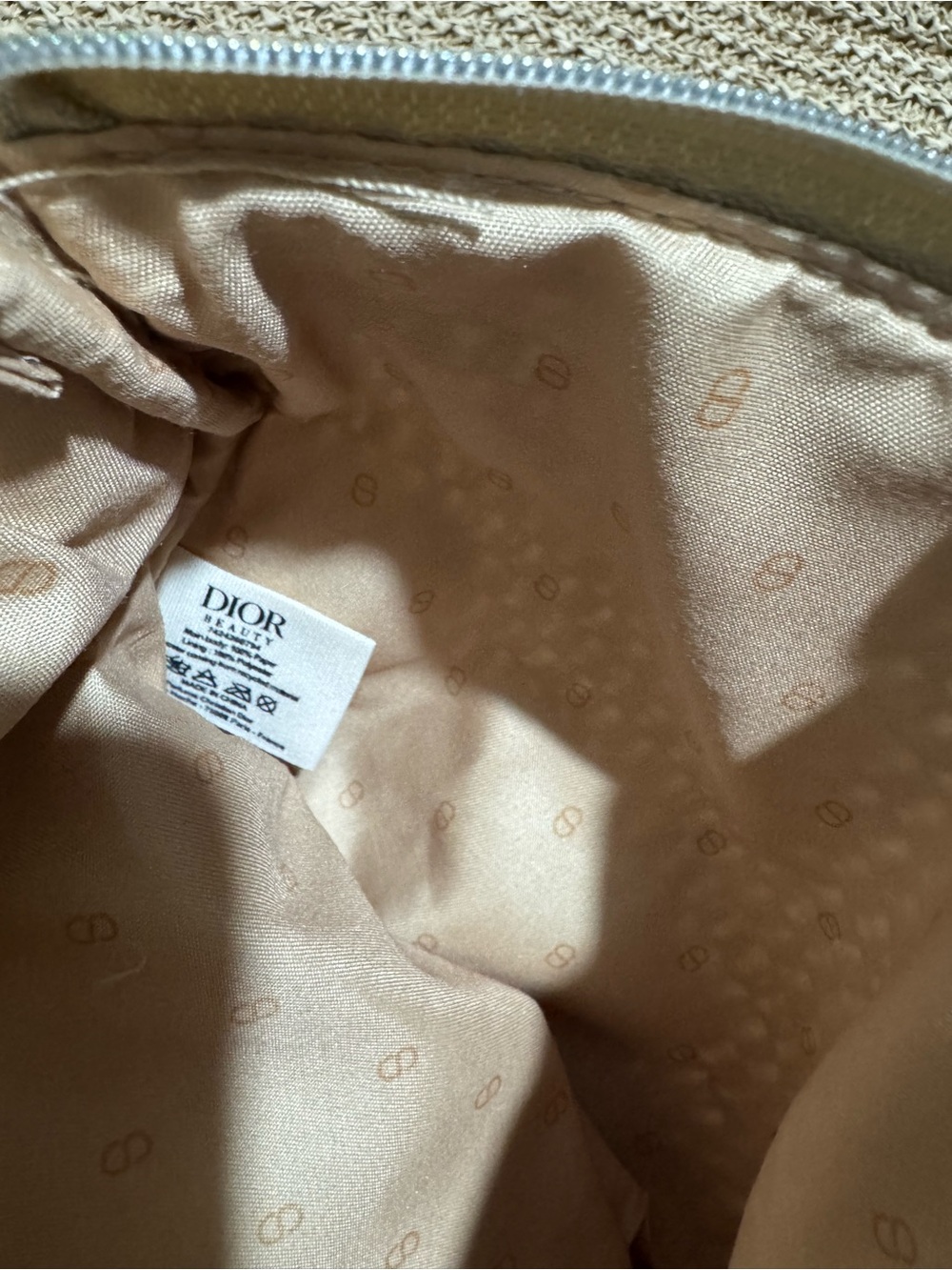 Dior Beute Natural Raffia Tote with Matching Pouch - Picture 6 of 10